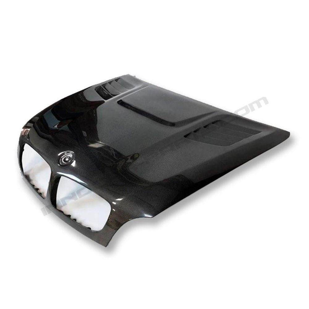 CAPÓ CARBONO BMW